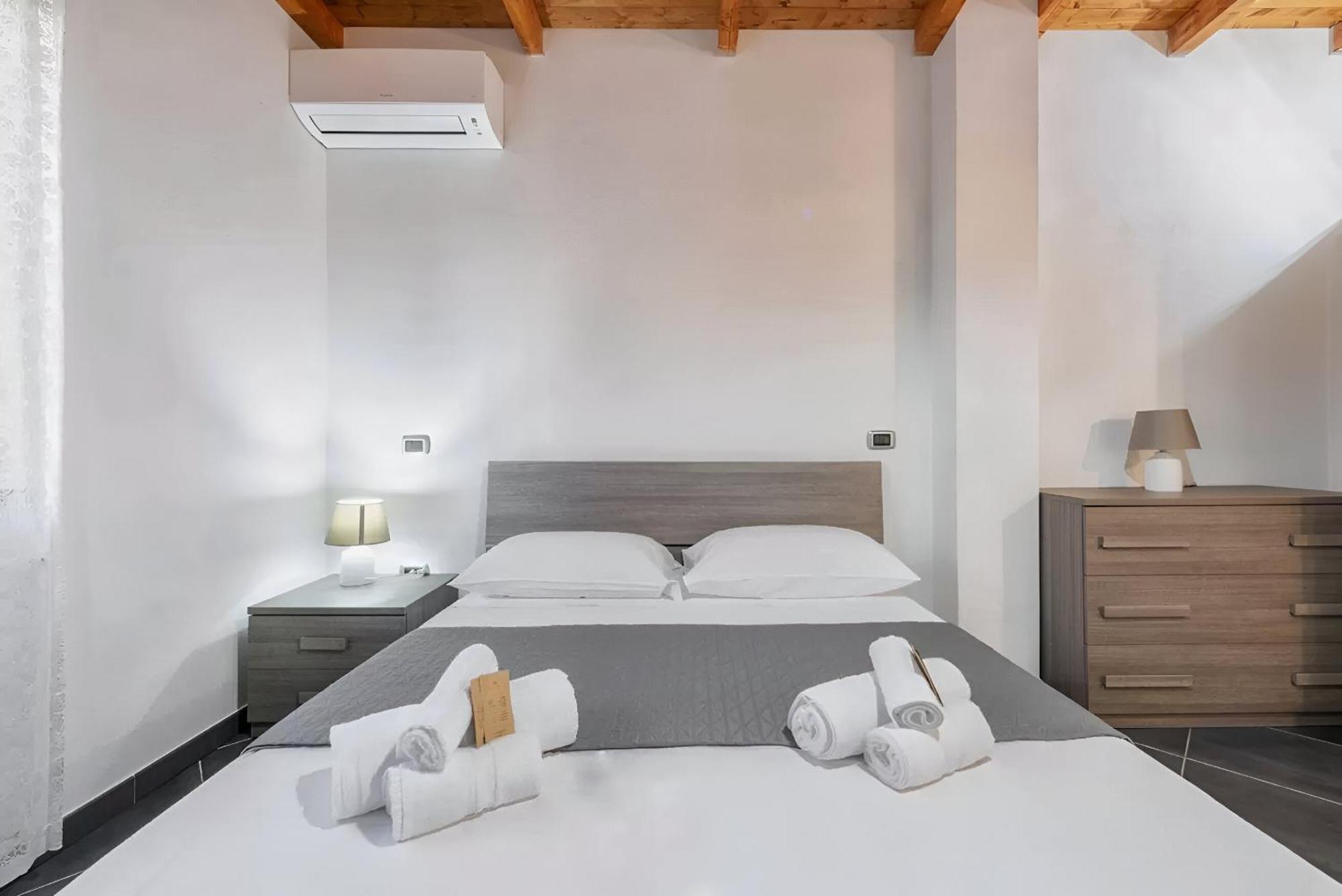 Floris Modern House -Two En-Suite Rooms & Wi-Fi Gonnesa Eksteriør billede